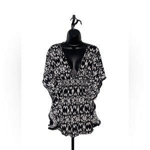 Victorias Secret V Neck Open Back Geometric Cover Up Top Size XS